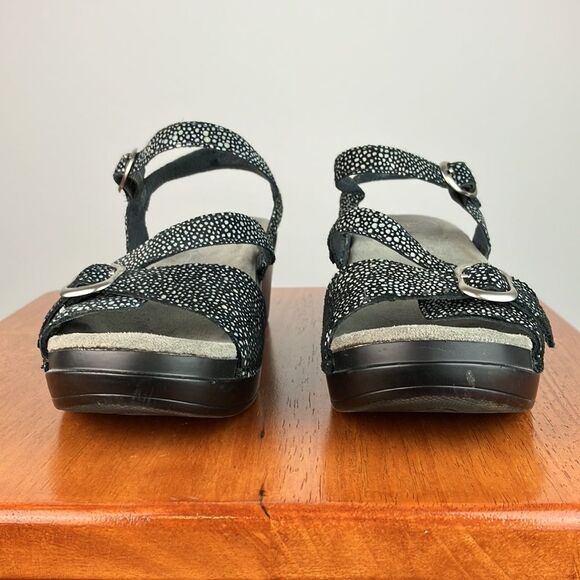 Dansko SANDI Shagreen Black Leather Ankle Strap Sandals size EUR 39 US 8.5/9 - Picture 3 of 10